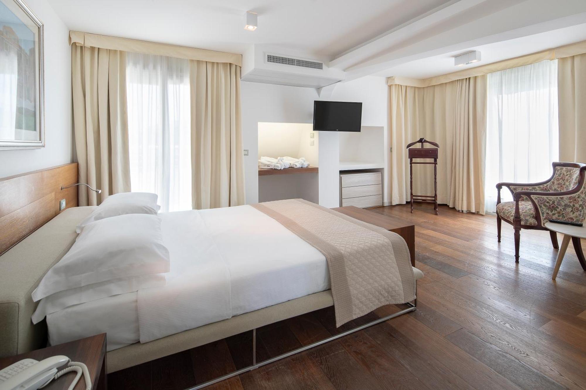 Fantinello Hotel Caorle Zewnętrze zdjęcie