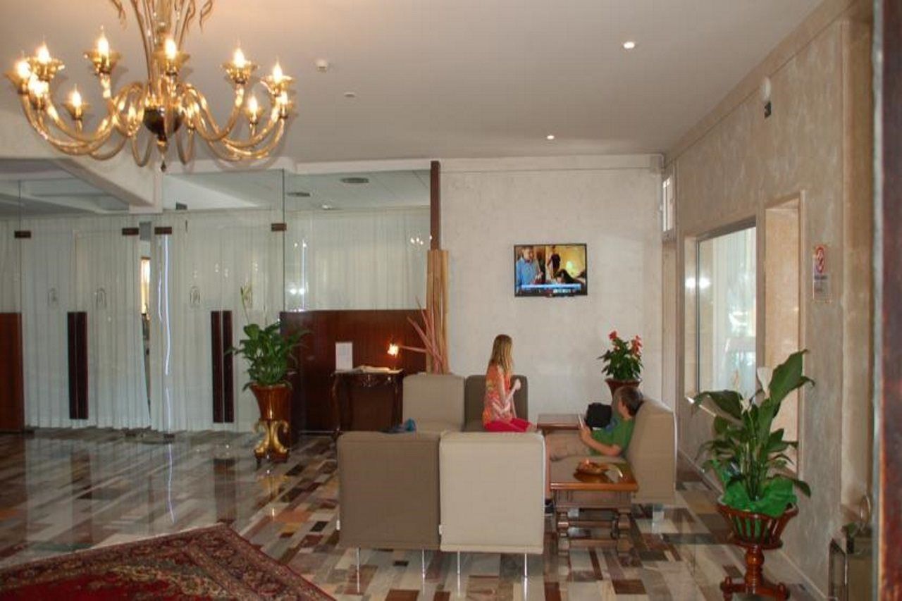 Fantinello Hotel Caorle Zewnętrze zdjęcie